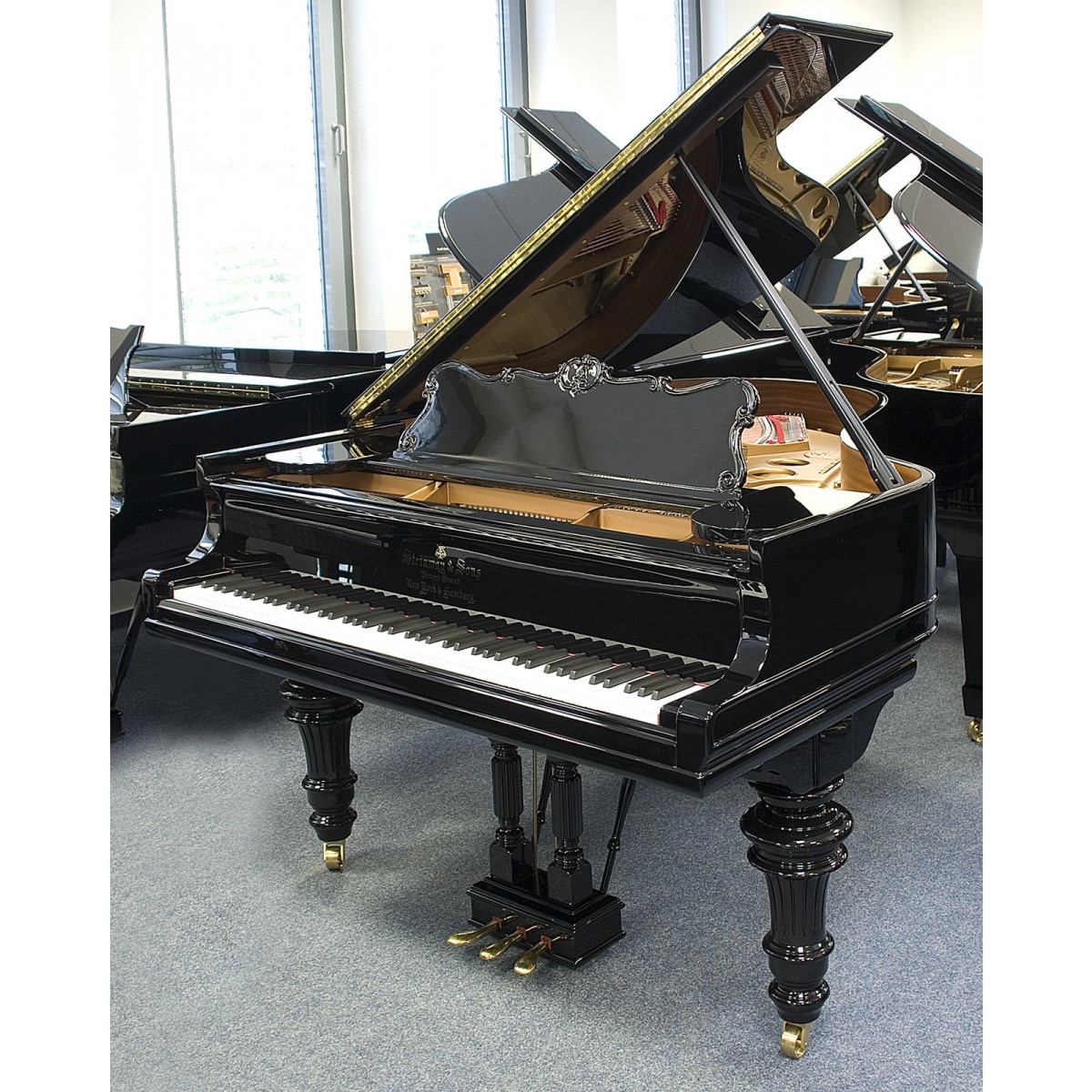 Steinway & Sons gebraucht