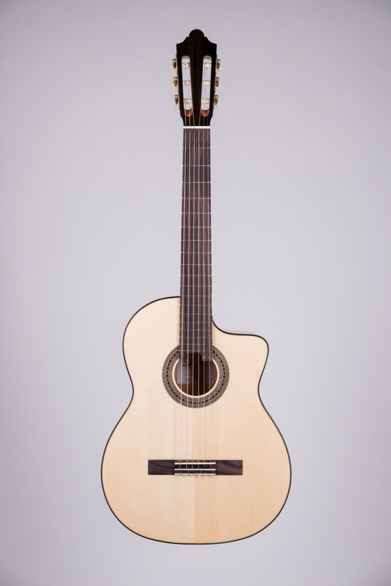 Duke Flamenco Cut Trio VT mit Tonabnehmer