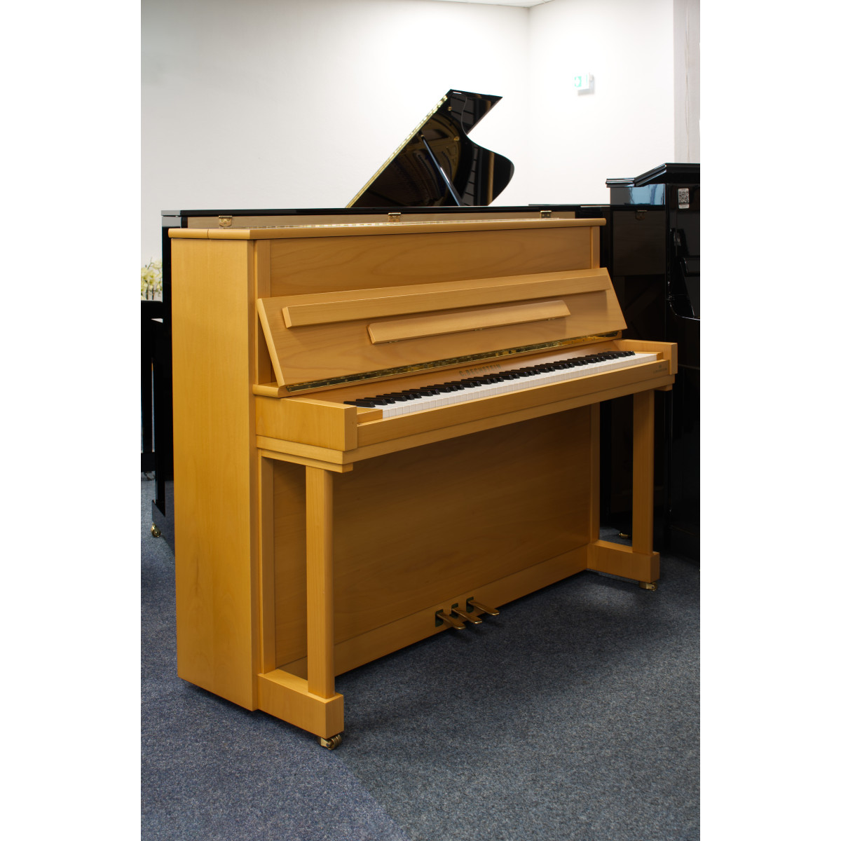 C. Bechstein Klavier Residence Classic 118 - Ansicht: schräg frontal