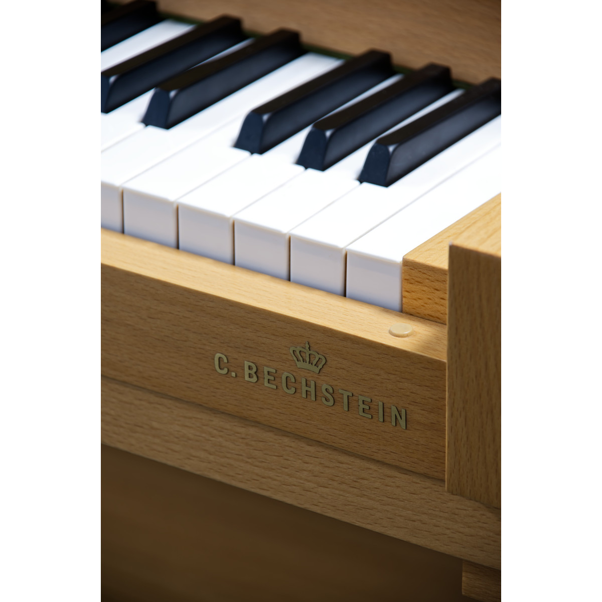C. Bechstein Klavier Residence Classic 118 - Logo Nahaufnahme