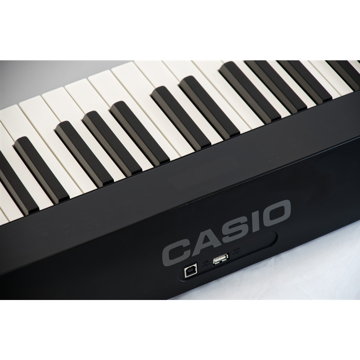Pianelli Casio Privia PX-S3000 Stagepiano in schwarz, Ansicht: USB-Anschlüsse