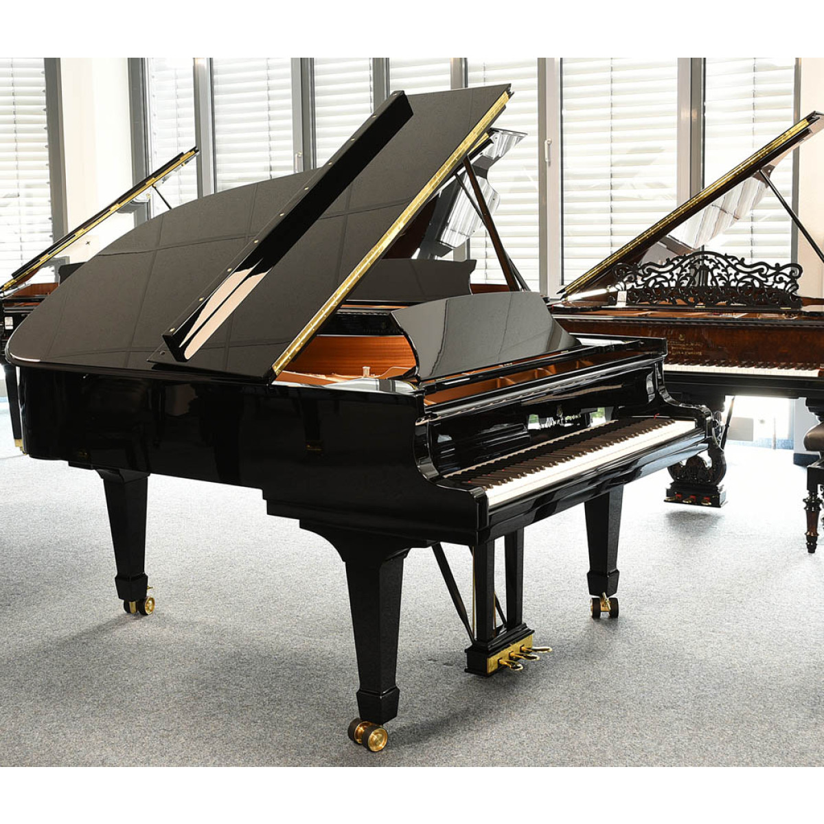 Steinway & Sons Modell A-188 Seite links
