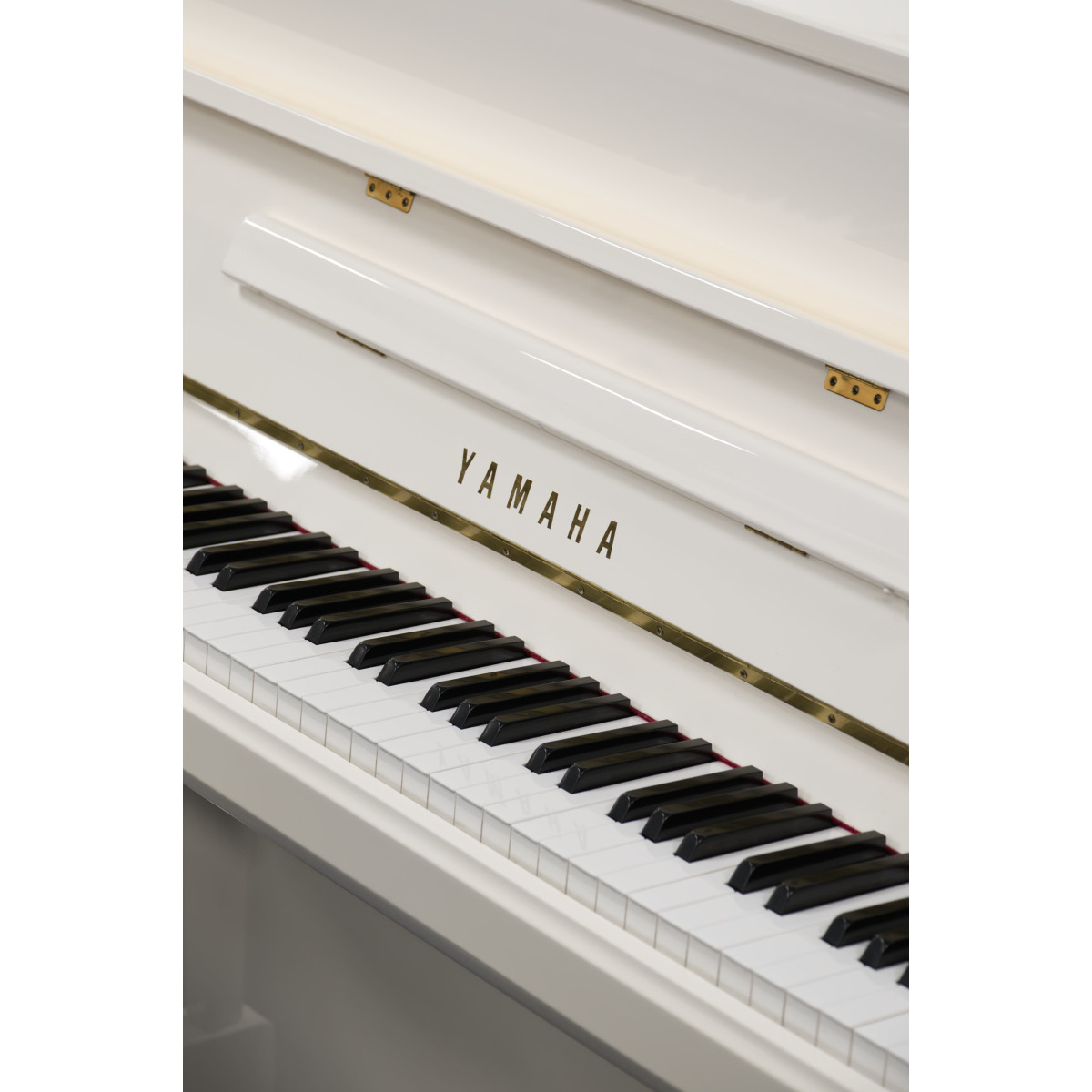 Yamaha B2 PWH Silent gebraucht, Ansicht: Klaviatur