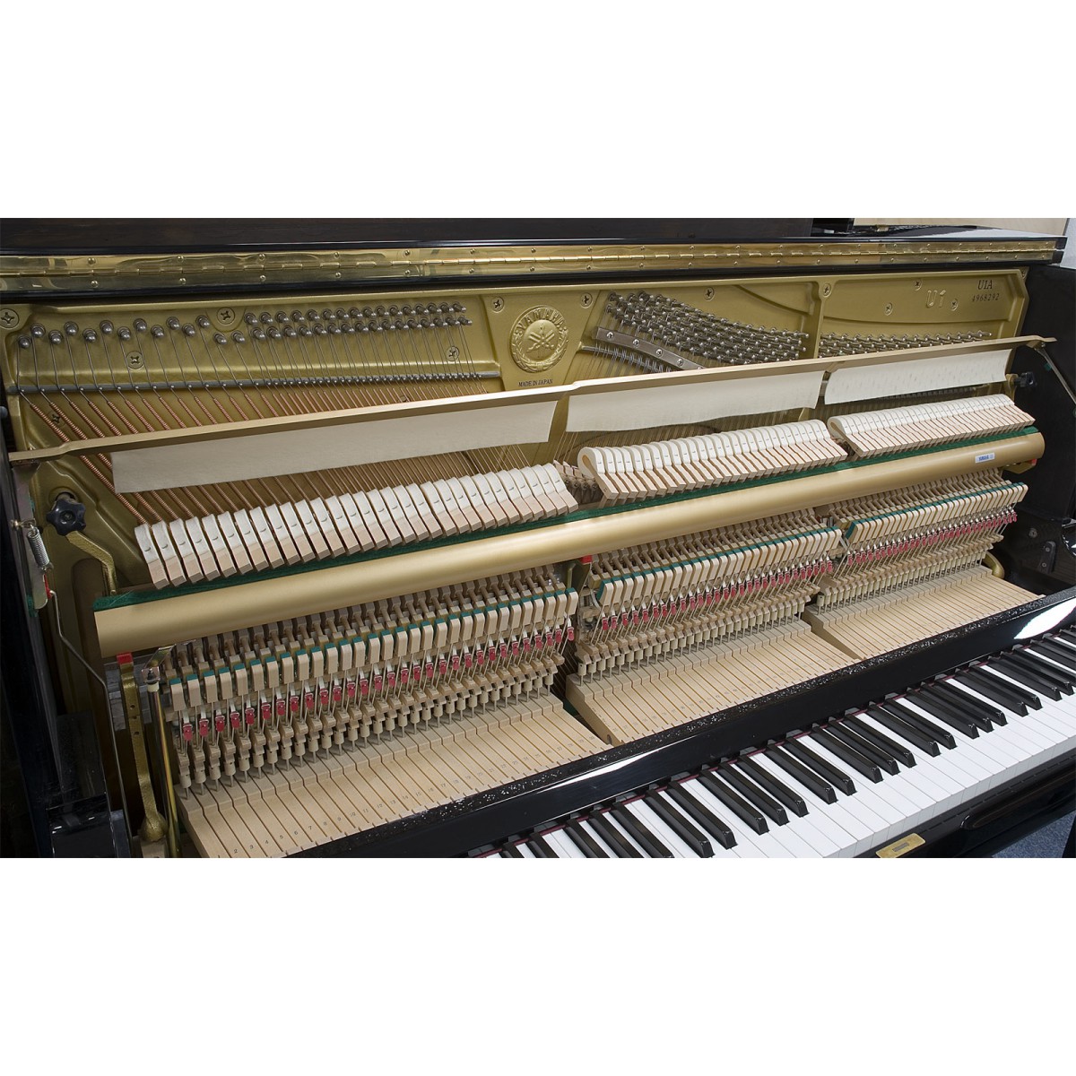 Yamaha Klavier U1, Bj. 1991, inkl. Klavierbank, inkl. Transp.