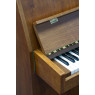 Niederländisches Klavier aus den 70ern, Marke Rippen, gebraucht, Ansicht: nah