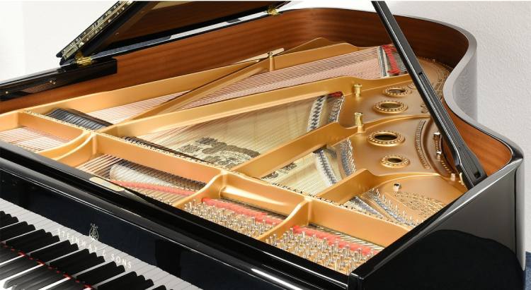 Steinway & Sons Flügel